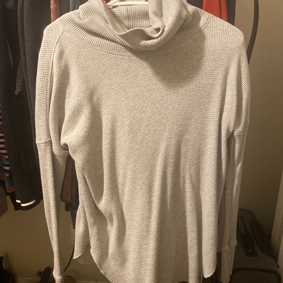Babaton long sleeve - Picture 1 of 1